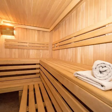 One Bedroom With Shared Pool Jacuzzi And Furnished Terrace At Armamar * Porto