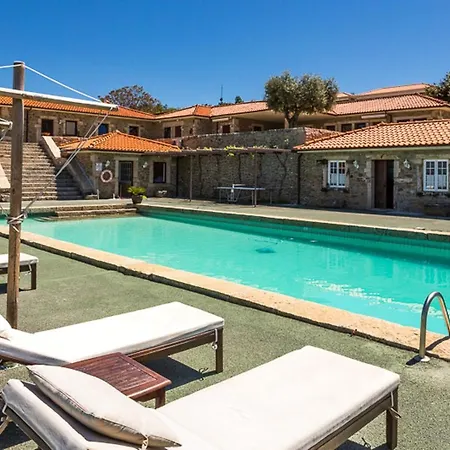Apartment One Bedroom With Shared Pool Jacuzzi And Furnished Terrace At Armamar Porto