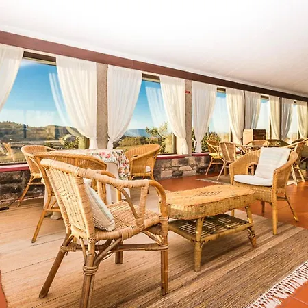One Bedroom With Shared Pool Jacuzzi And Furnished Terrace At Armamar